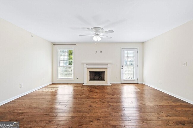 Building Photo - 4140 Riverlook Pkwy SE