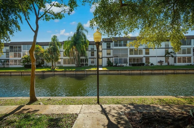 Building Photo - 8360 Sands Point Blvd