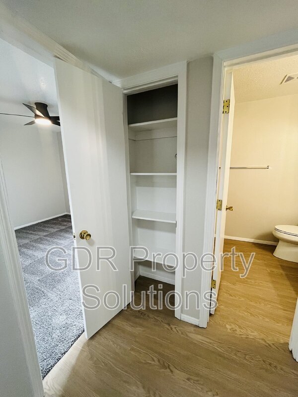 Building Photo - 1116 Coal Ave SW