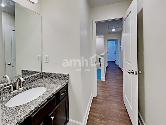 Building Photo - 4800 Horatio Ct