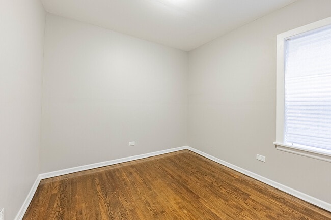 Building Photo - 1721 N Meade Ave