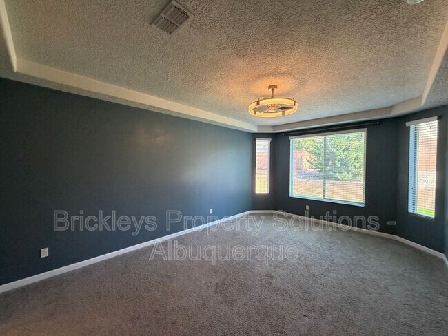 Building Photo - 2861 Walsh Loop SE