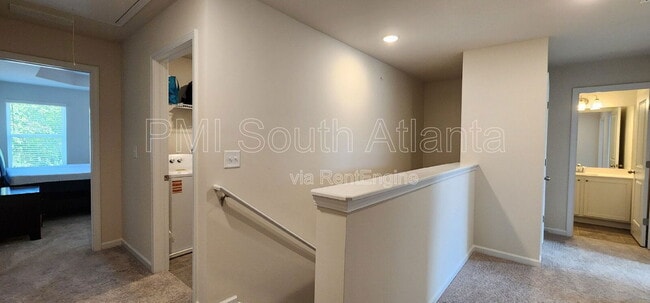 Building Photo - 336 Sinclair Ct