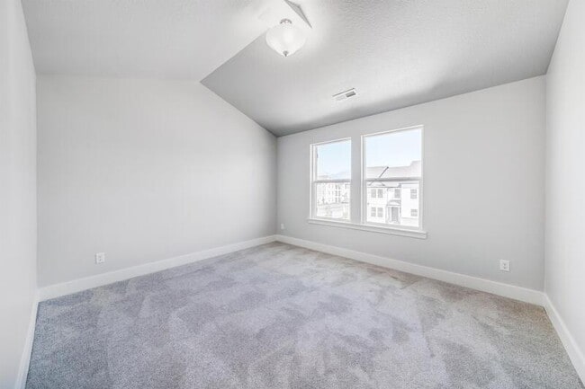 Building Photo - 1487 N 3830 W