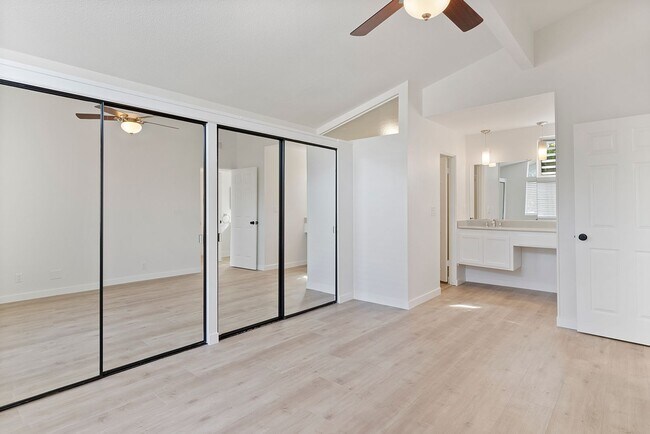 Building Photo - 450 Bolero Way