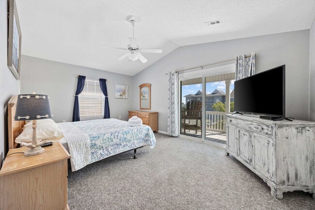 Building Photo - 111B S Yaupon Dr