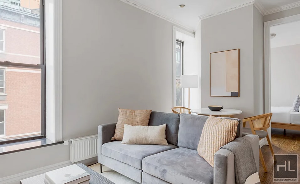 Building Photo - E 13TH ST.