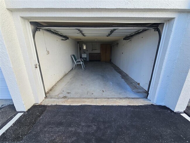 Building Photo - 14800 Walsingham Rd