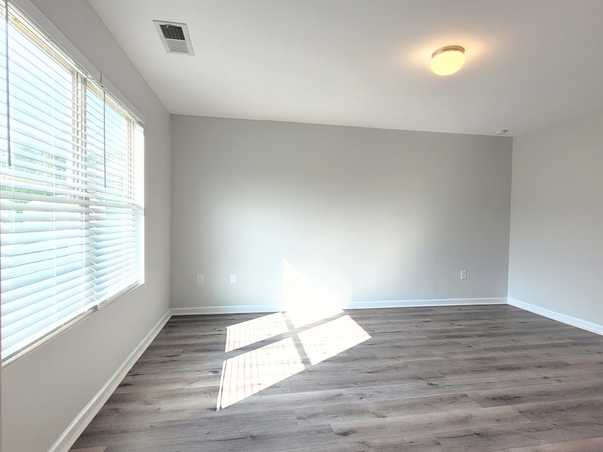 Building Photo - 7934 Rudder Cir