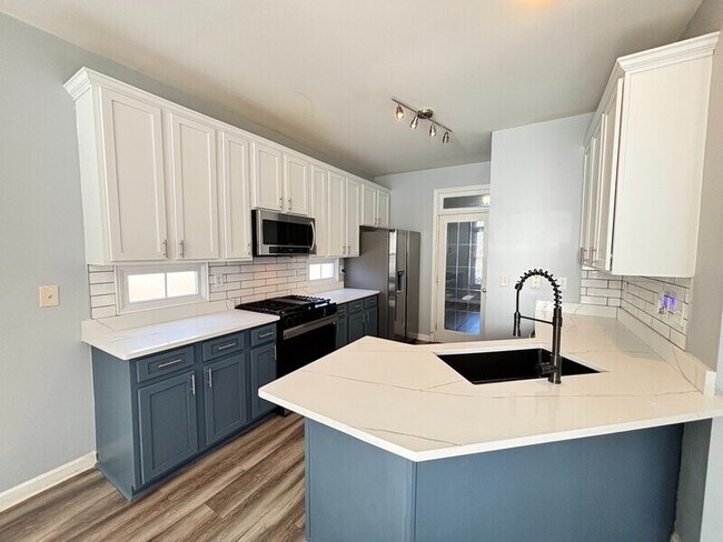 Building Photo - 2514 Camata Way