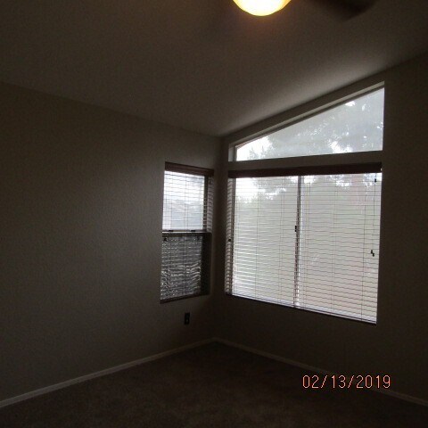 Building Photo - Gorgeous home with upgrades and move in ready