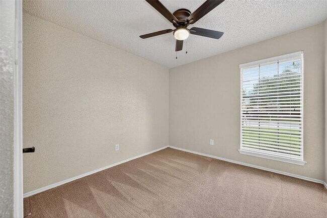 Building Photo - 1503 Quail Trace Dr
