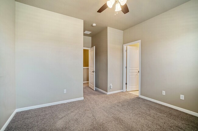 Building Photo - 66 N 205 W