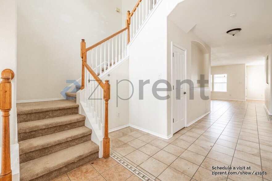 Building Photo - 10335 Ashbury Creek