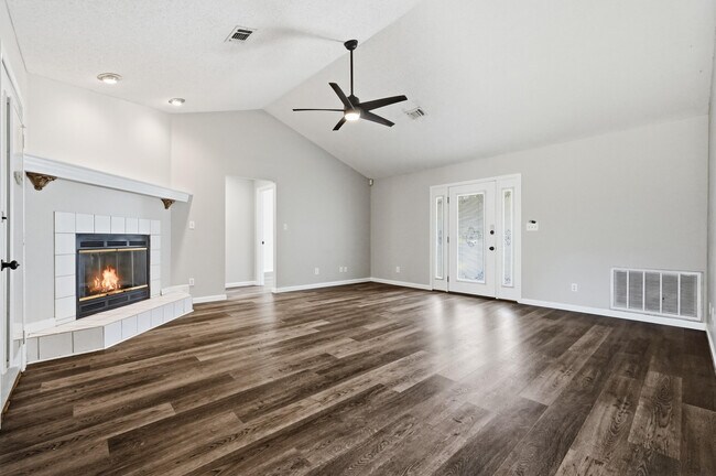 Building Photo - 91 Cedar Beach Cove