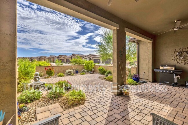 Building Photo - 30737 S Osprey Dr