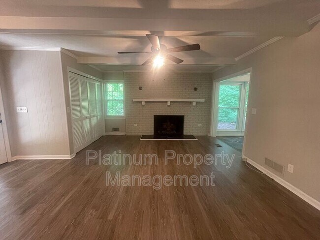 Building Photo - 224 Cold Creek Dr