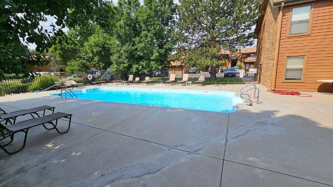 Building Photo - 3335 S Ammons St