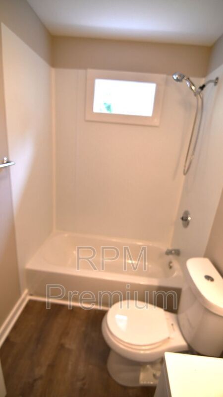 Building Photo - 4706 Mohican St