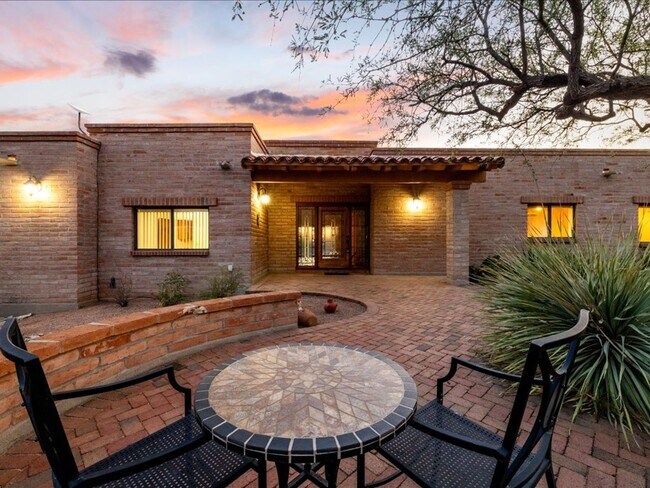 Building Photo - 3350 N Wide Loop Dr