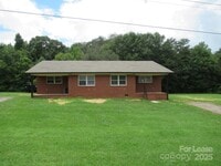 Building Photo - 1747 River Rd