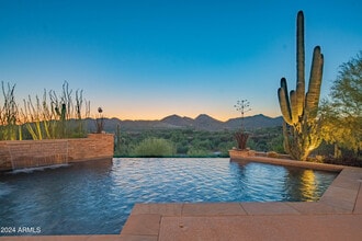 Building Photo - 38840 N Spur Cross Rd