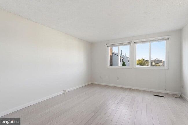 Building Photo - 13225 Custom House Ct