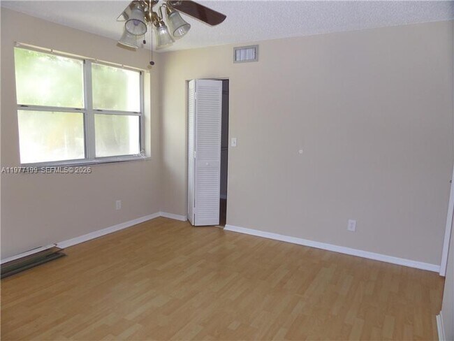 Building Photo - 11216 SW 12th St