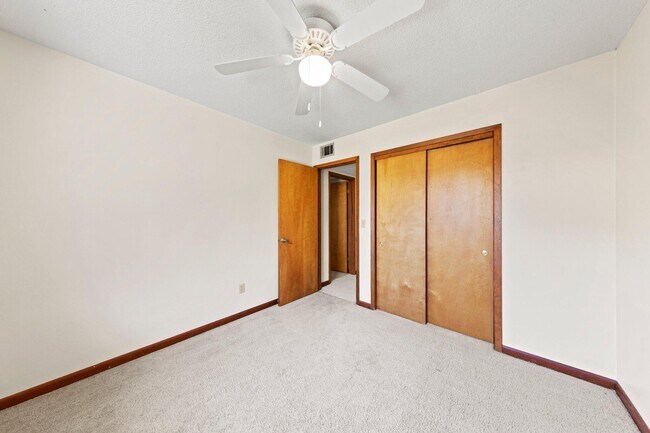 Building Photo - 1022 Alderwood Way