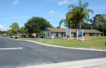 Building Photo - Bardmoor Villas