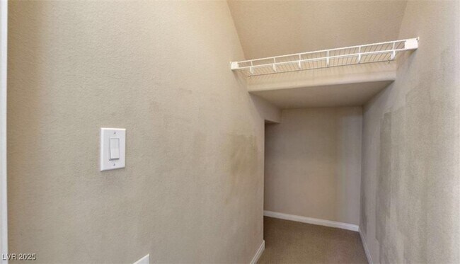 Building Photo - 6250 W Arby Ave