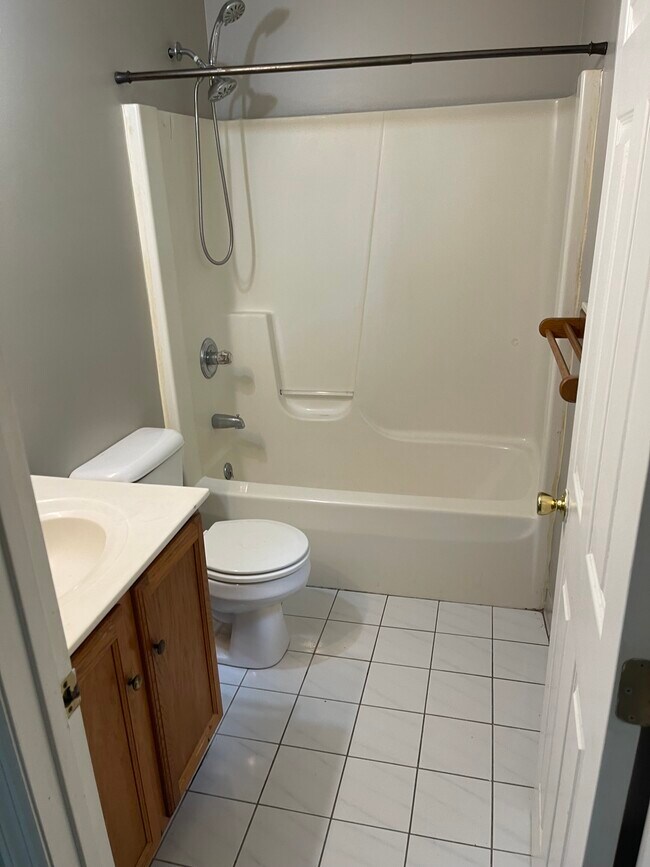 Building Photo - 6320 E Miami River Rd