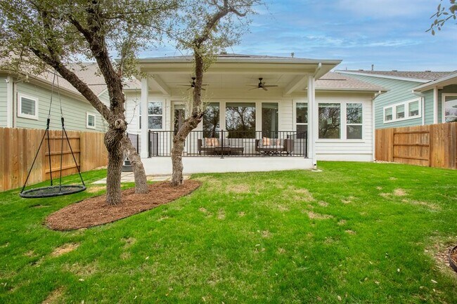 Building Photo - 1046 Hazy Hills Loop