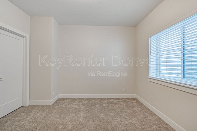 Building Photo - 2570 S Cherokee St