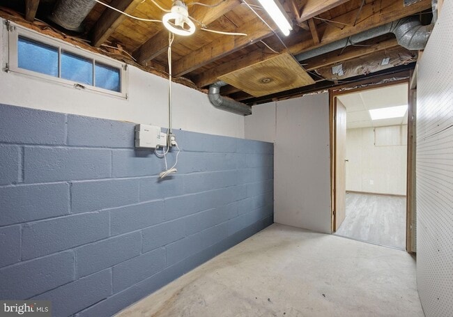 Building Photo - 3413 Yardley Dr