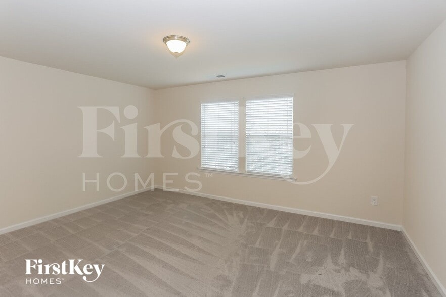 Building Photo - 182 Paradise Hills Cir