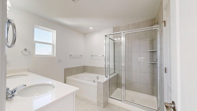 Building Photo - 5557 E Spaniel Dr