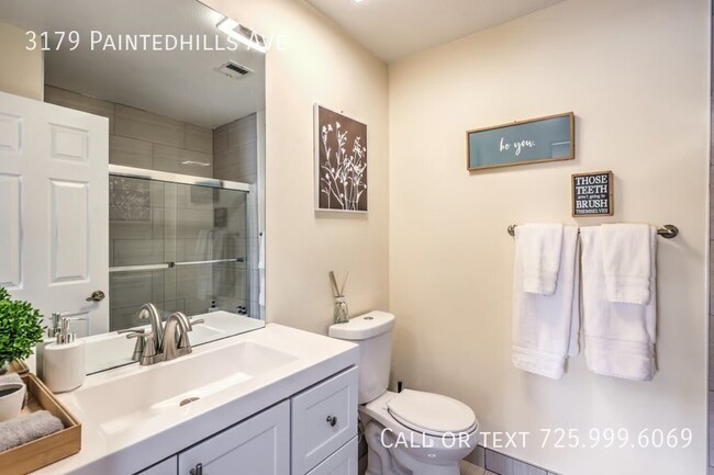 Building Photo - 3179 Paintedhills Ave