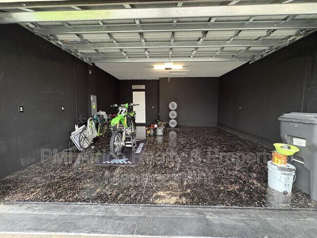 Building Photo - 11679 74th Cir E