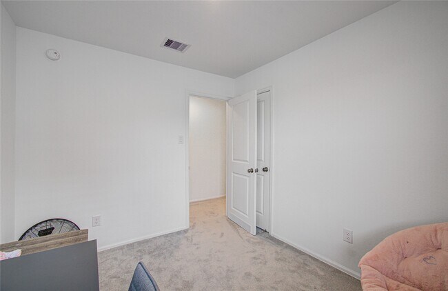 Building Photo - 21575 Carosella Dr