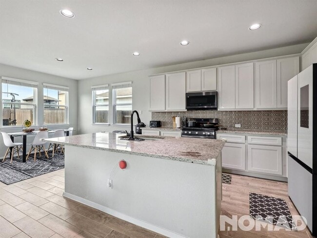 Building Photo - 101 Crescent St