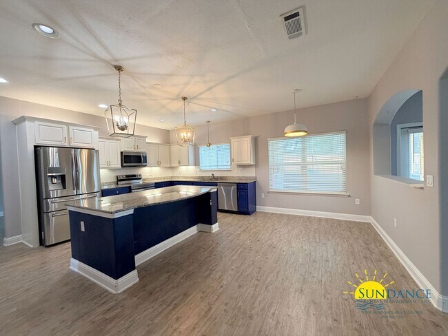 Building Photo - 8565 Holley Hills Cir