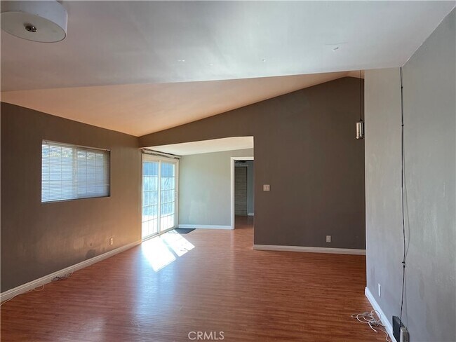 Building Photo - 15688 Senadale St