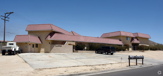Building Photo - Casa Del Sol