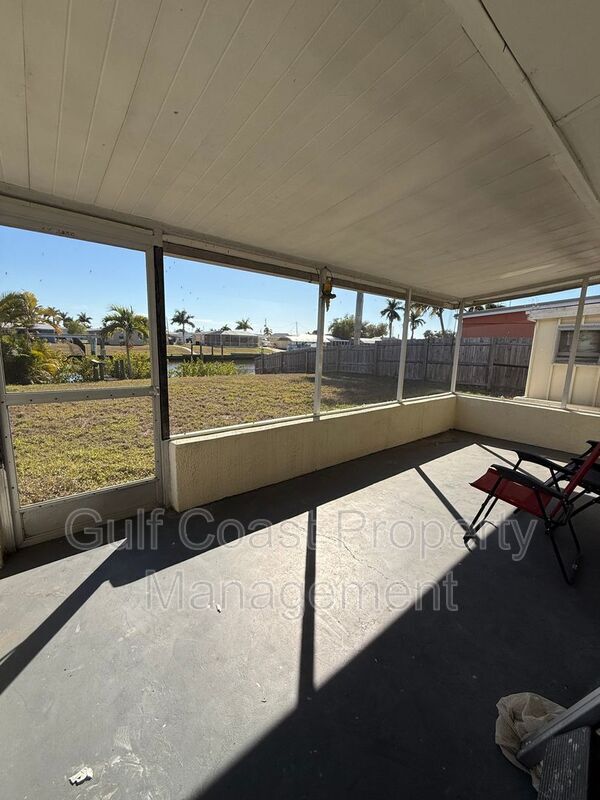 Building Photo - 220 Mentel Terrace