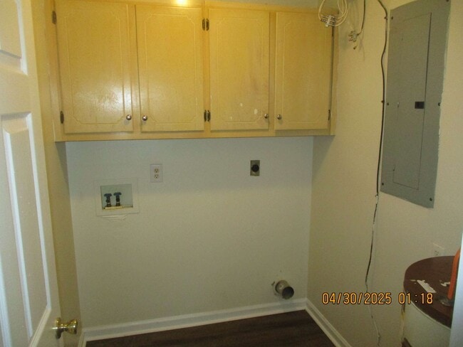 Building Photo - 227 Fire Tower Rd