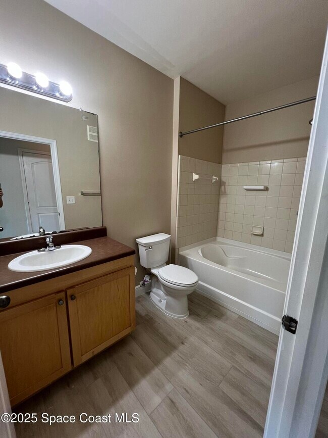 Building Photo - 6421 Borasco Dr