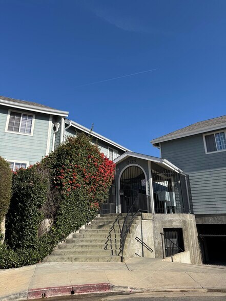 Building Photo - 11725 Lemay St