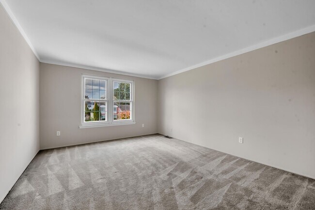 Building Photo - 197 Kings Way