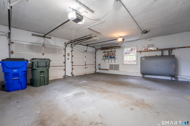 Building Photo - 30 Hillsboro Dr